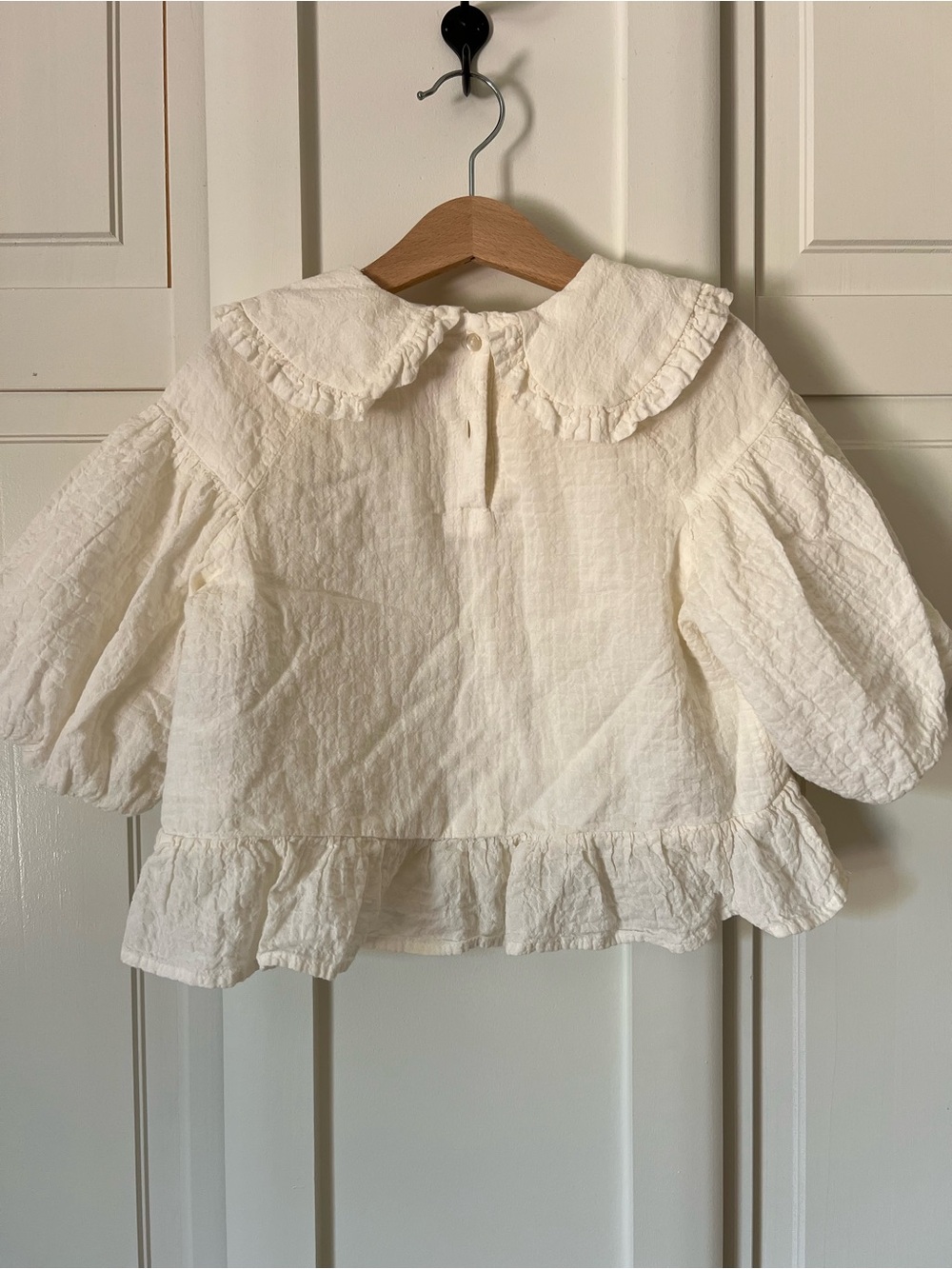 H&M Cream Textured Peplum Blouse with Ruffle Collar - Picture 3 of 3